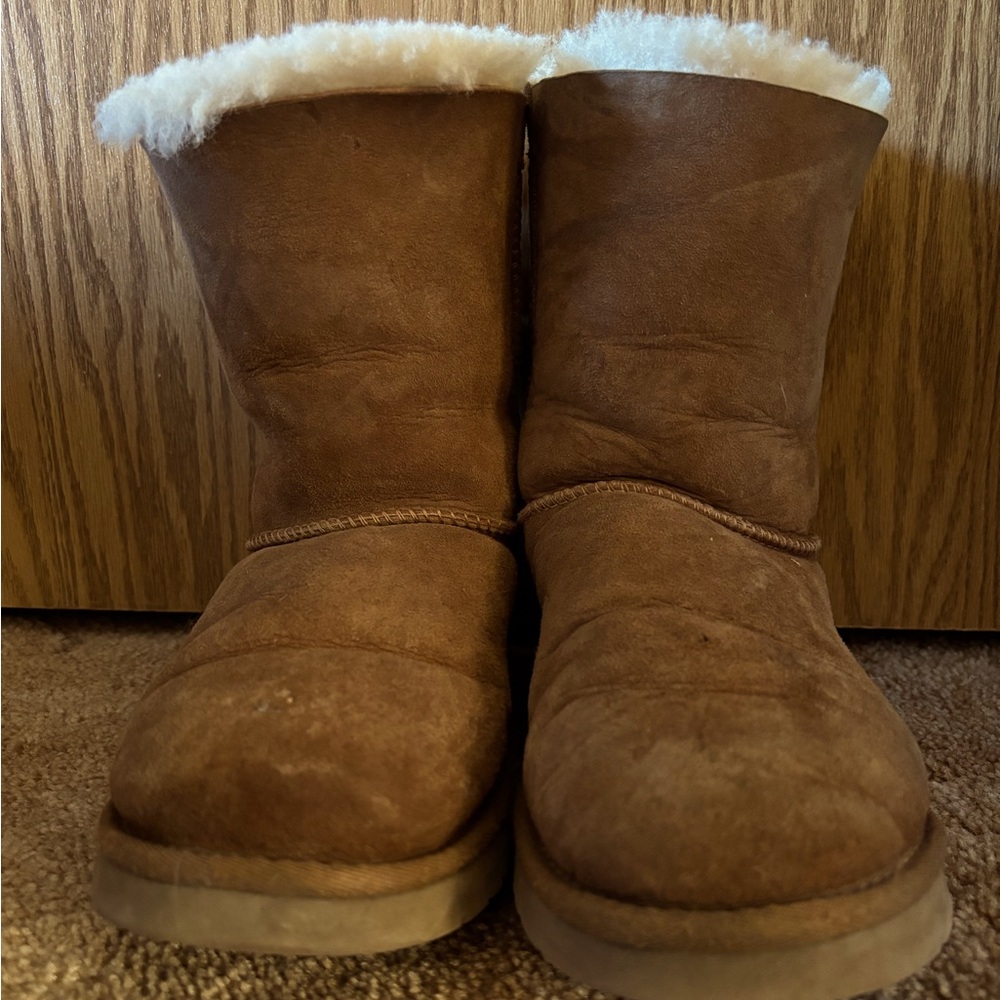 Ugg Bailey Bow II Chestnut Boots- Women’s